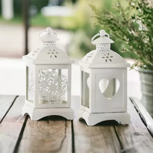 Lanterne in metallo e rifinitura in vetro colore bianco modello assortito fiore cuore 14 cm h