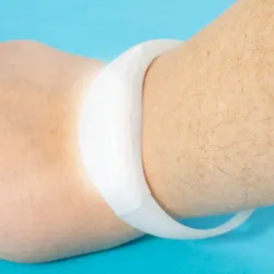 Bracciale vip luminoso con led "flashing" · 10601-BL 2
